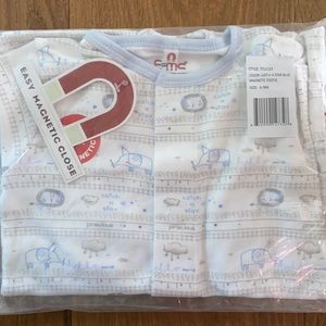 6-9 month catch a Blue star magnetic footie